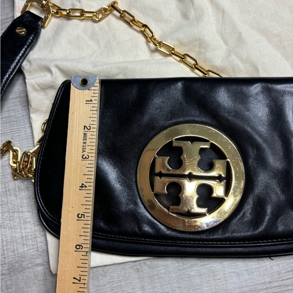 Tory burch Gold Metal logo Black Flap Crossbody - Picture 7 of 9